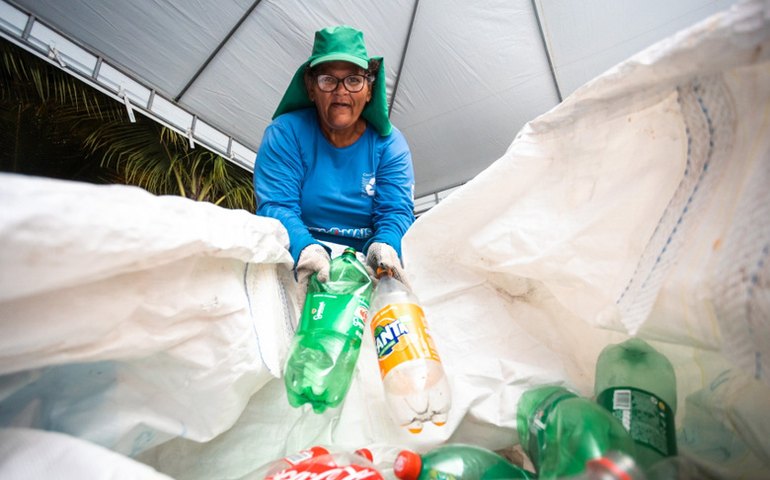 Coleta Seletiva é Massa recolhe 7 toneladas de materiais em três dias de shows do Verão Massayó