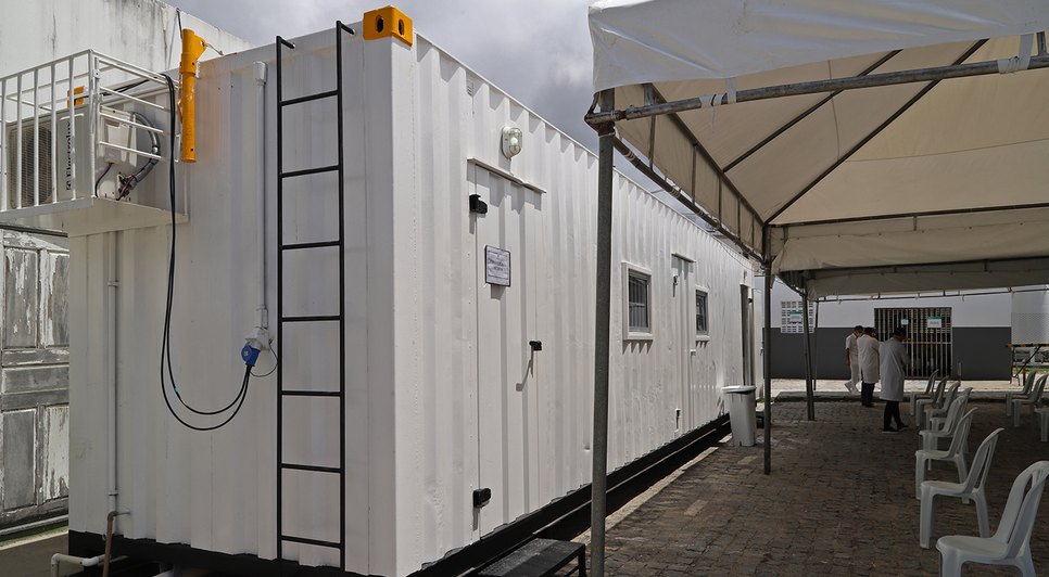 Contêiner é instalado para atendimento de síndrome gripal no Hospital Fernando Franco em Aracaju / Foto: Foto: Marcelle Cristinne/Arquivo/Secom/PMA