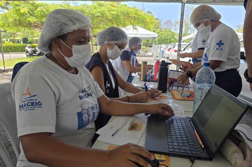 Bloqueio vacinal contra meningite C continua em bairros de Maceió; veja locais e horários