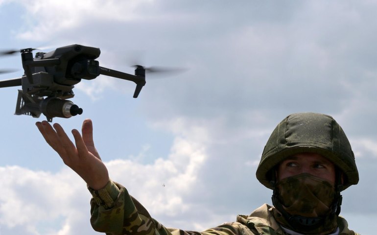 Alemanha planeja transferir 15 mil drones interceptadores para a Ucrânia, diz mídia