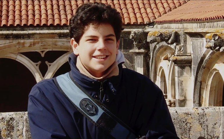 TV Aparecida exibe sessão especial de filme do novo santo da Igreja