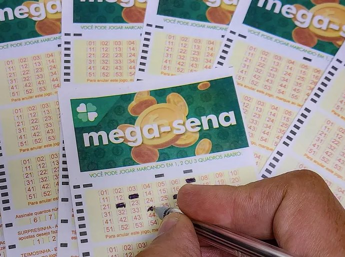 Mega-Sena acumula e prêmio sobe para R$ 14,5 milhões