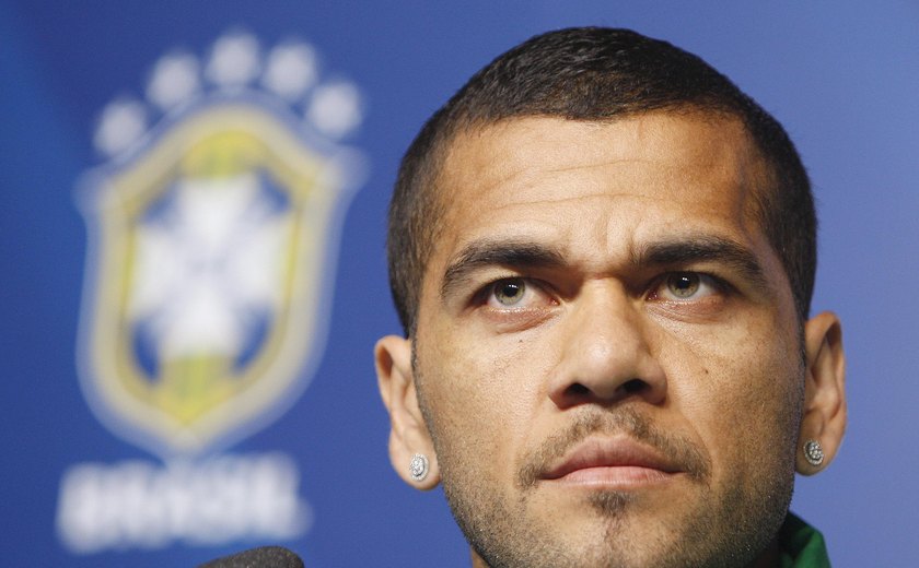 Daniel Alves não volta ao São Paulo diante da LDU; Juanfran também é desfalque
