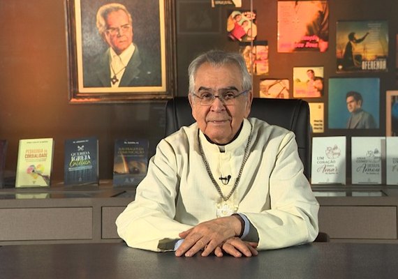 Bênção da Manhã estreia quadro com a participação do Padre Zezinho