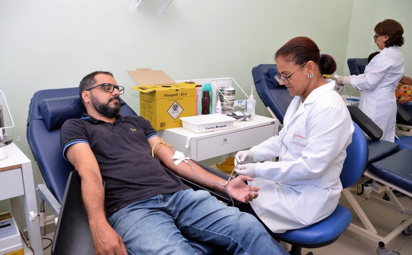 Hemoal recebe doadores de sangue em horários especiais no feriado da Proclamação da República