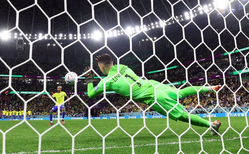 Croácia enfrentou o Brasil com o coração, diz goleiro