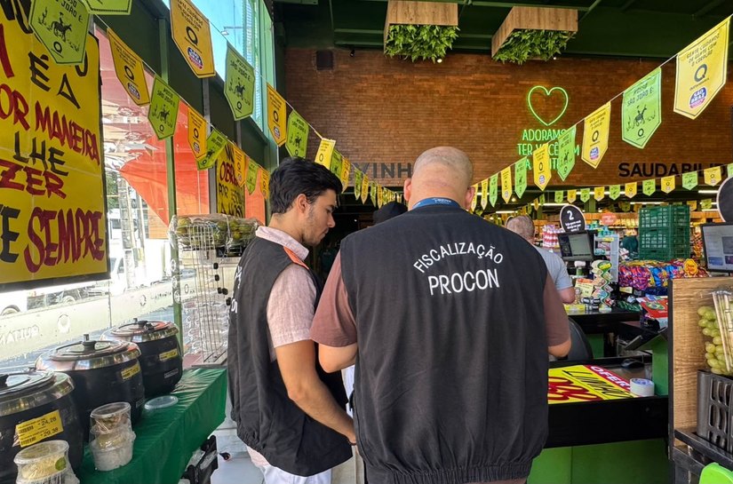 Procon Maceió constata irregularidades em supermercado durante fiscalização