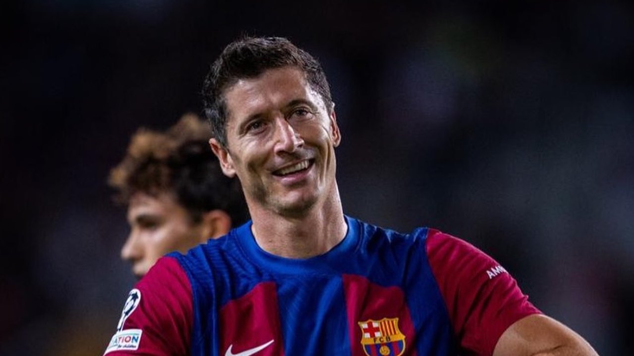 Lewandoswski marca duas vezes e Barcelona arranca virada heroica no Campeonato Espanhol