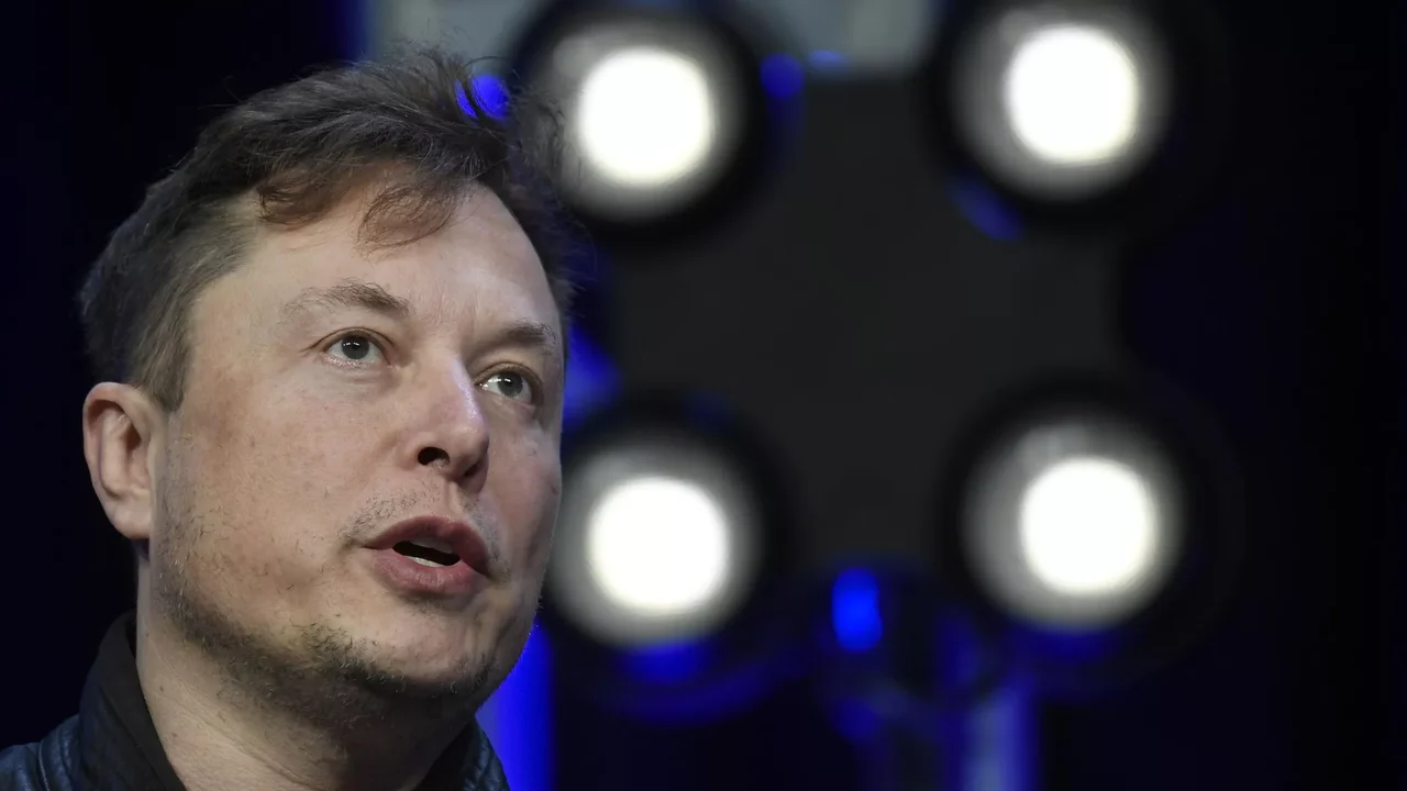 Mídia: especialistas afirmam que Musk e X são epicentro da desinformação eleitoral dos EUA