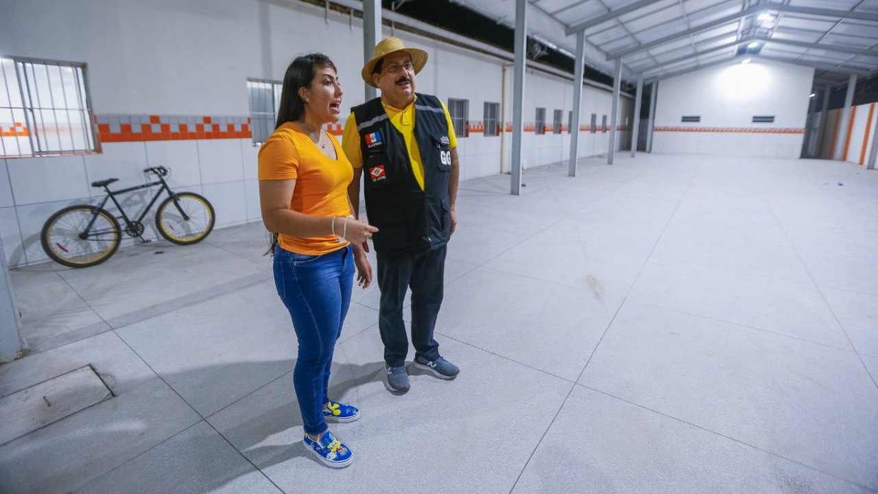 Gilberto Gonçalves fiscaliza última etapa das obras de reforma e ampliação de Escola Manoel Soares