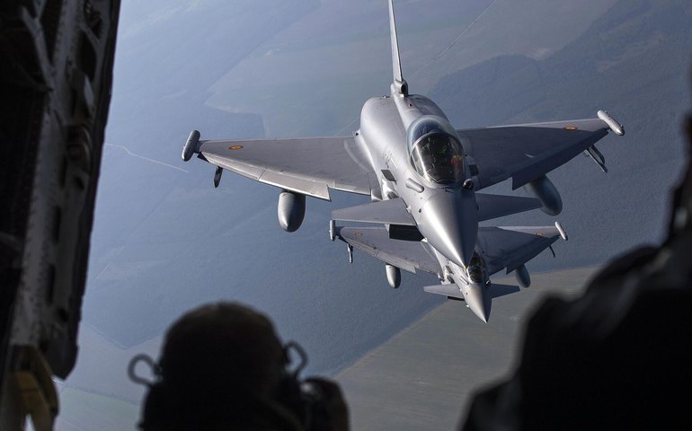 Militares do Ocidente sugerem usar aeronaves da UE para a defesa antiaérea da Ucrânia