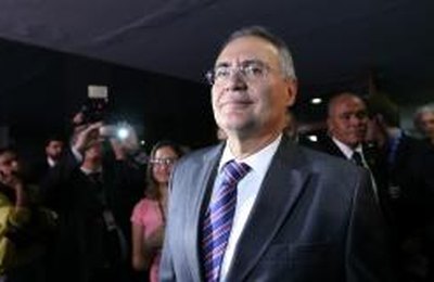 Renan diz que novo projeto de repatriação terá multa e imposto mais elevados