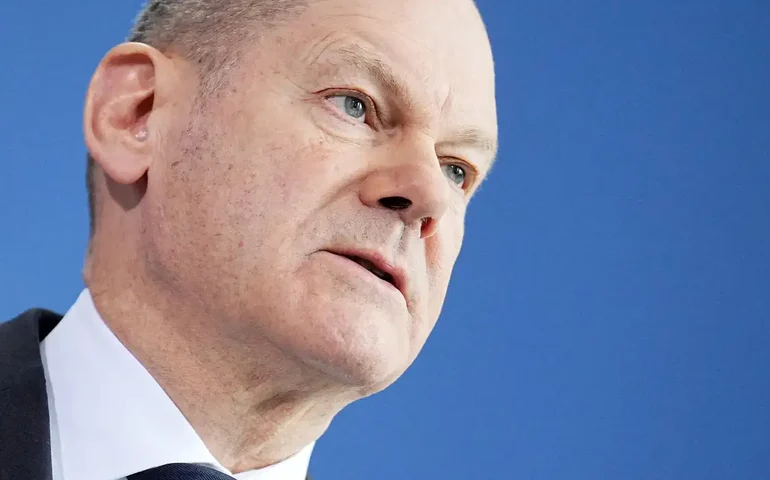 Olaf Scholz pede a Xi para que China pressione Rússia por negociações de paz com Ucrânia