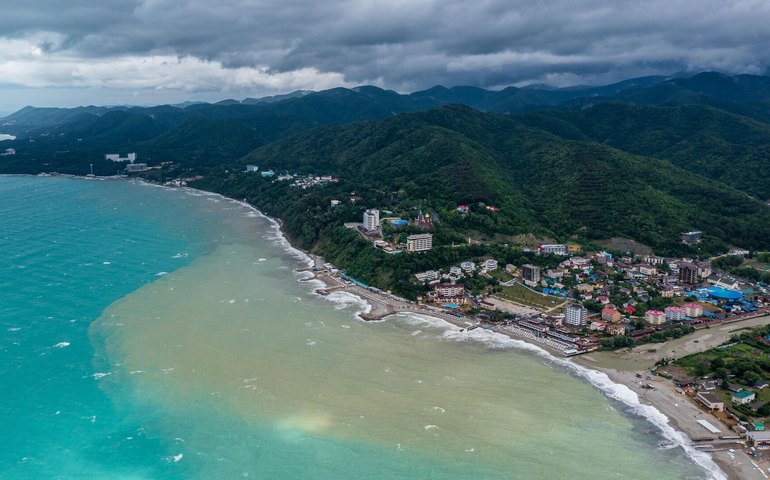 Ataque de drones ucranianos em porto russo de Tuapse deixa um morto e um ferido