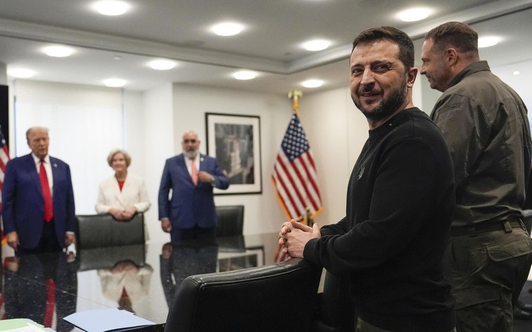 EUA consideram 'muito injustas' as afirmações de que exigem muito da Ucrânia e pouco da Rússia