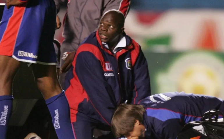 Relembre a morte de Serginho, outra tragédia em campo que Morumbi viveu em 2004