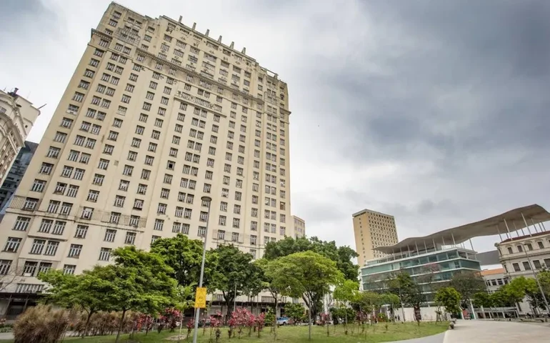 Prefeitura do Rio compra o histórico edifício A Noite, na Praça Mauá, por R$ 28,9 milhões