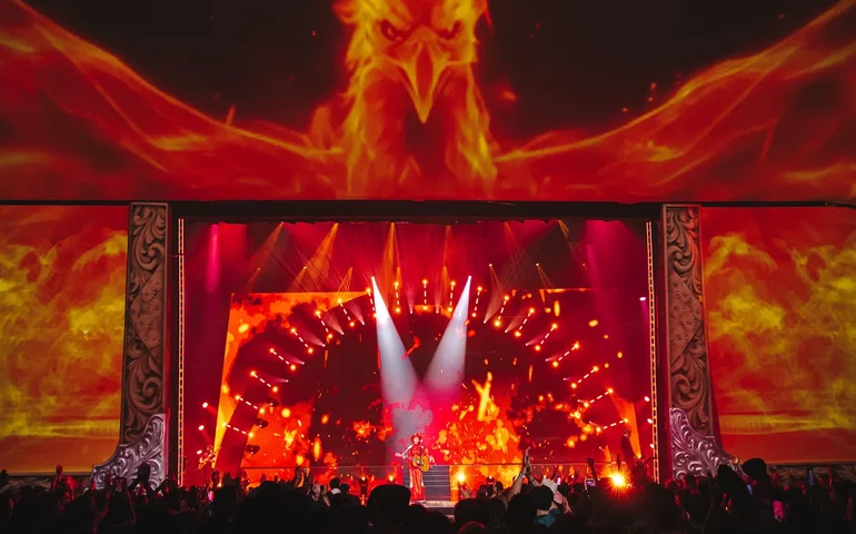 Paula Fernandes celebra gravação de '30 & Poucos Anos' com noite histórica e casa lotada na Vibra São Paulo