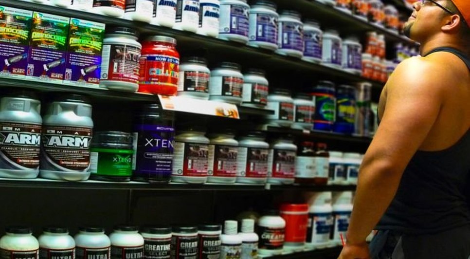 A maioria das pessoas costumam comprar suplementos sem antes consultar o nutricionista