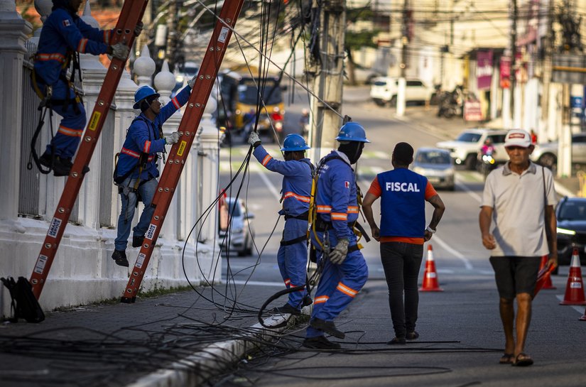 Maceió é a primeira capital do Brasil a ter projeto contínuo para ordenamento de fios urbanos