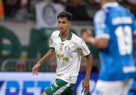 Vitor Reis comemora temporada 'desafiadora' no Palmeiras em ano de estreia no profissional