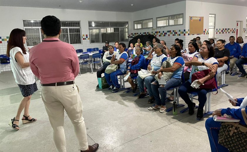 Vigilância Sanitária realiza palestra sobre boas práticas em escola municipal