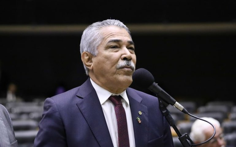 Comissão discute criação de núcleos de mediação de conflitos trabalhistas