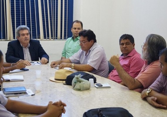 Álvaro Vasconcelos confirma agricultura familiar como prioridade do Governo