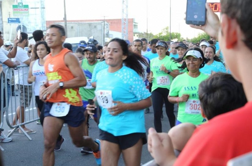 Arapiraca: Corrida Azul reúne centenas de pessoas em prol do Autismo
