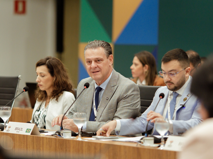 Fávaro destaca liderança do Brasil em segurança alimentar e sustentabilidade durante reunião do BRICS em Brasília