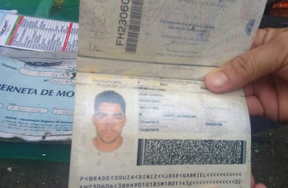 Passaporte do cantor Gabriel Diniz