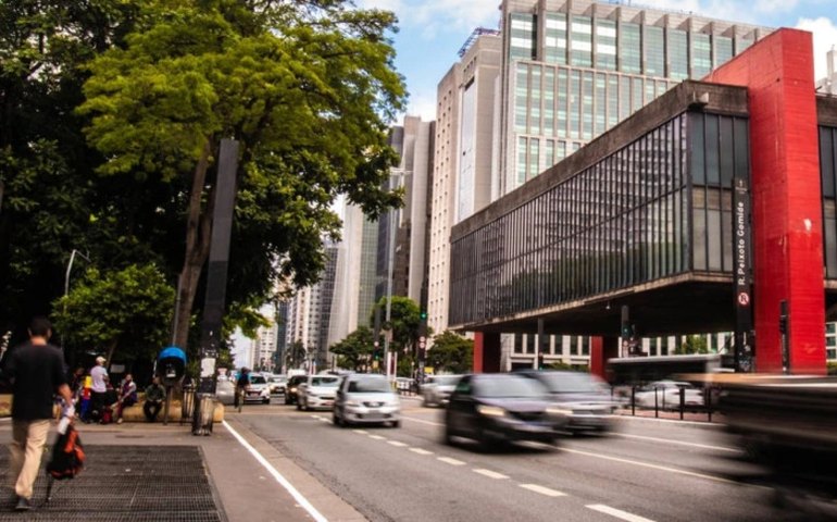 Candidato vencedor poderá comemorar na Avenida Paulista, diz Justiça de SP