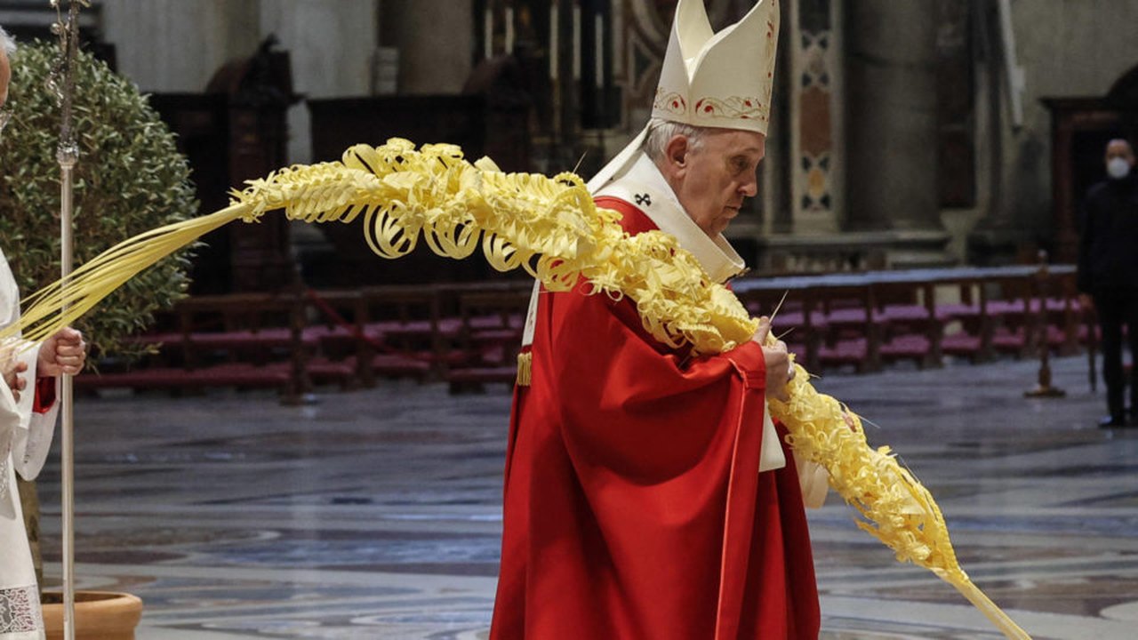 Papa celebra missa do Domingo de Ramos