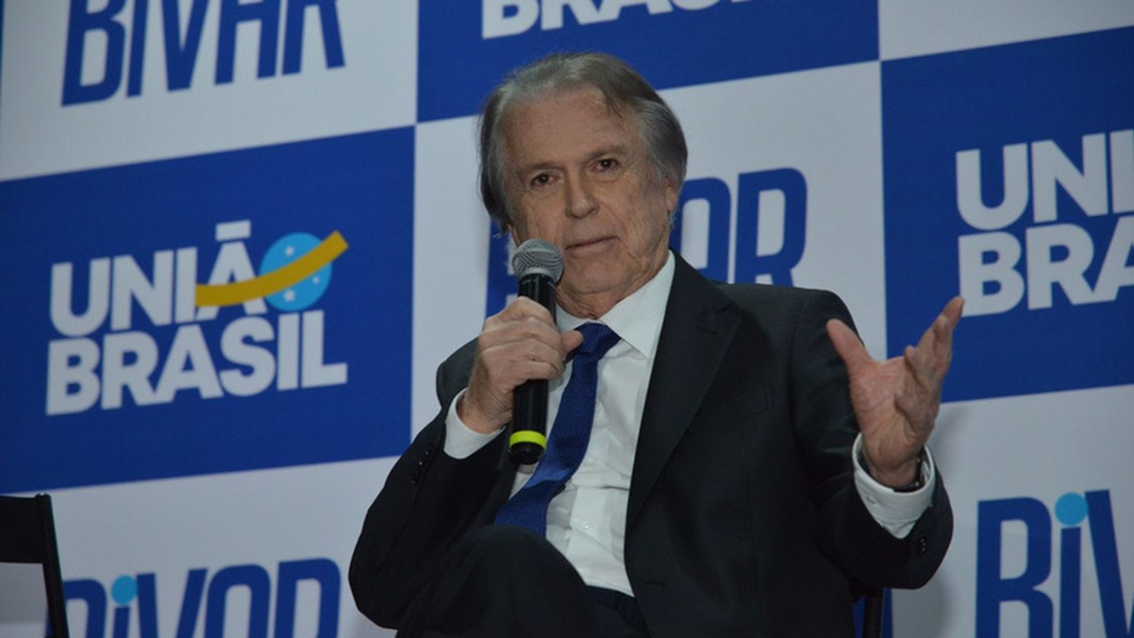 Especialistas criticam TSE por mudar regras a 10 dias da votação