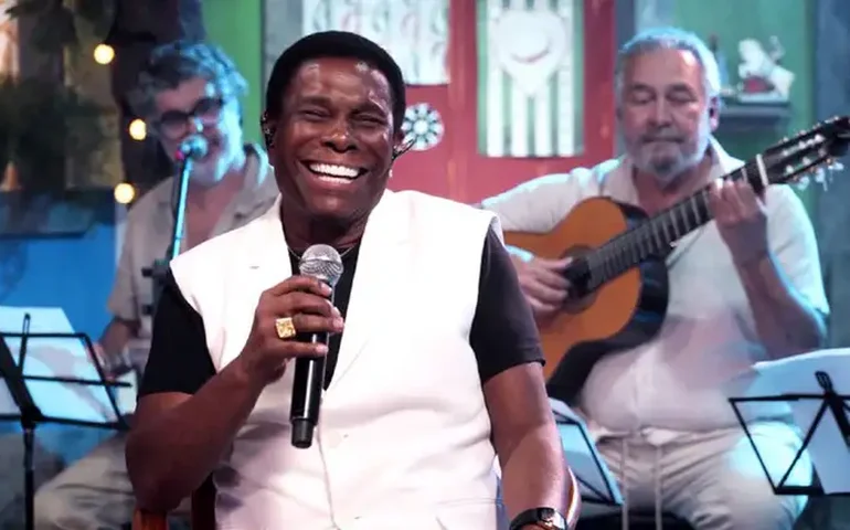 Neguinho da Beija-Flor adere à caneta para emagrecer e relata efeito colateral intenso