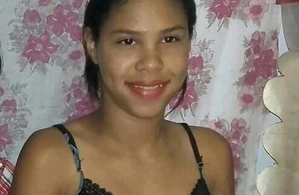 morte de adolescente degolada