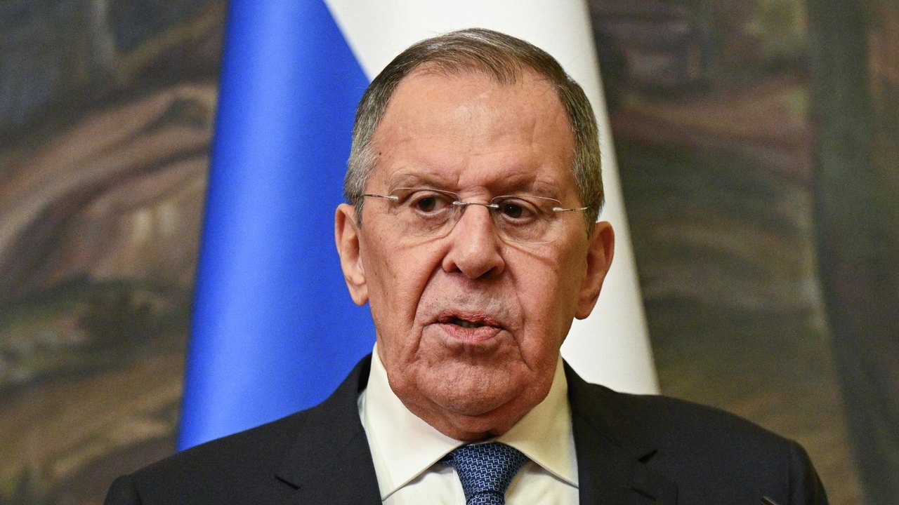 A Europa 'está permeada pelas metástases do nazismo', diz Lavrov