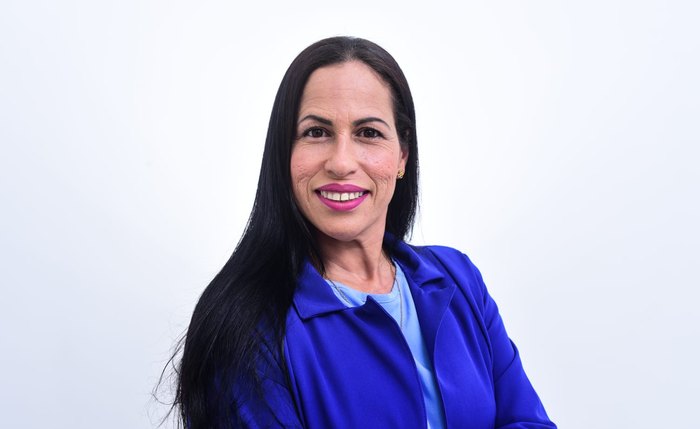 A candidata ao Senado, bombeiro Suzana Souza A candidata ao Senado, bombeiro Suzana Souza