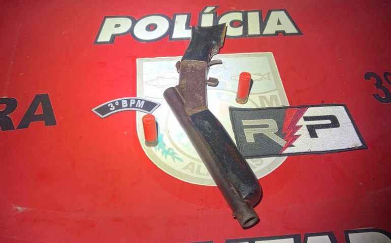 PM apreende 29 armas e mais de 65 quilos de drogas em uma semana