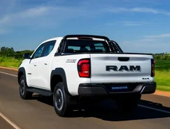Versatilidade amplia presença da Ram Dakota 2027 entre as picapes médias - Divulgação (5).jpg 