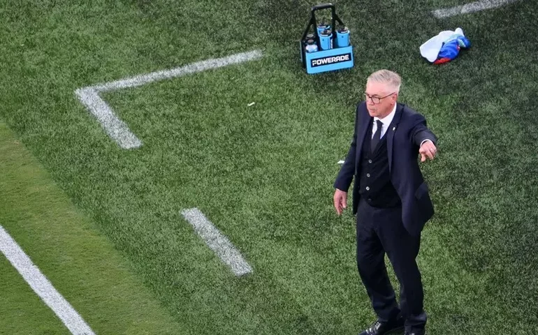Cidade natal de Ancelotti exibe bandeira do Brasil e apoia país na Copa