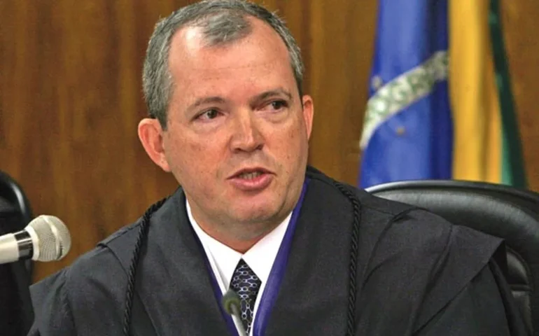 Ministro do TCU julga procedente representação sobre aquisição irregular de kits de robótica