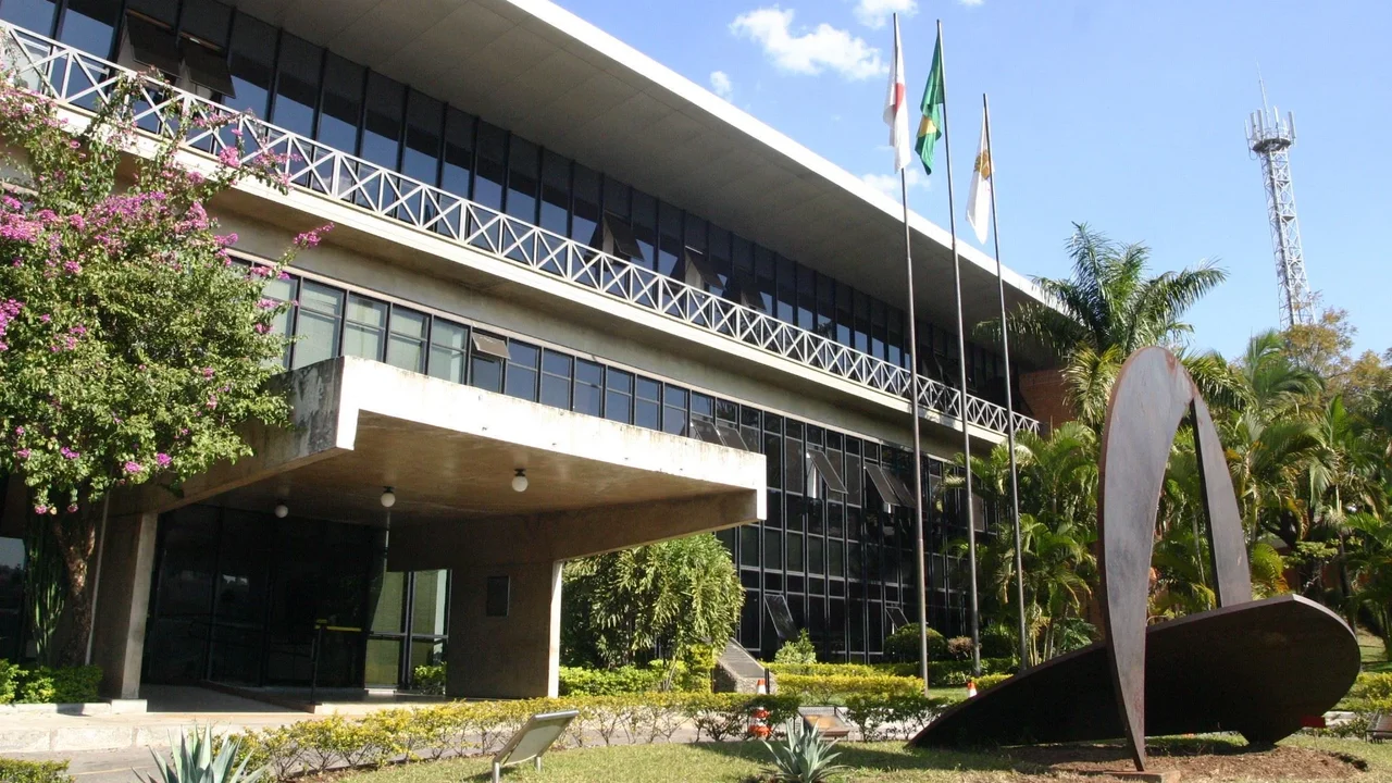 Câmara de Belo Horizonte aprova em primeiro turno projeto de lei de combate à 'cristofobia'