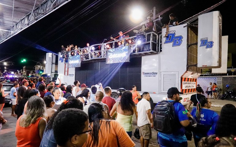 Chicana encerra participação nas prévias; bloco As Pecinhas desfila nesta quinta-feira em Palmeira