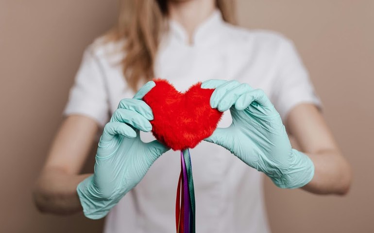 Sustentabilidade em foco: jovens se engajam, mas idosos ainda são referência na reciclagem