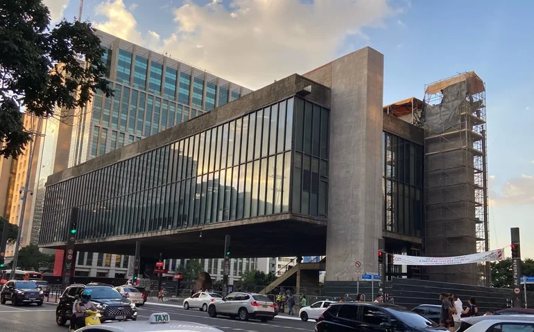 Masp bate recorde de público com exposição de Monet, que se torna a mais visitada do museu