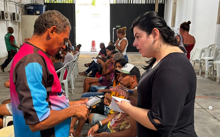 Alurb realiza fase final de cadastramento para curso de zeladoria do Projeto Praça é Massa