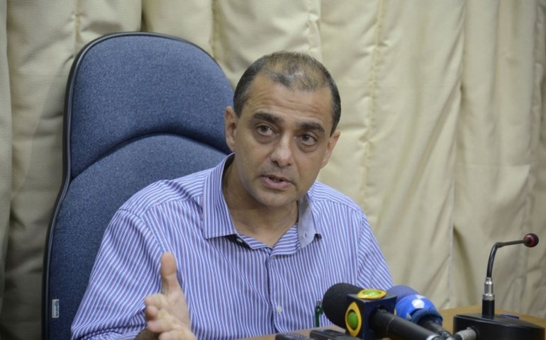 Justiça do Rio bloqueia bens e quebra sigilos de ex-secretário Edmar Santos