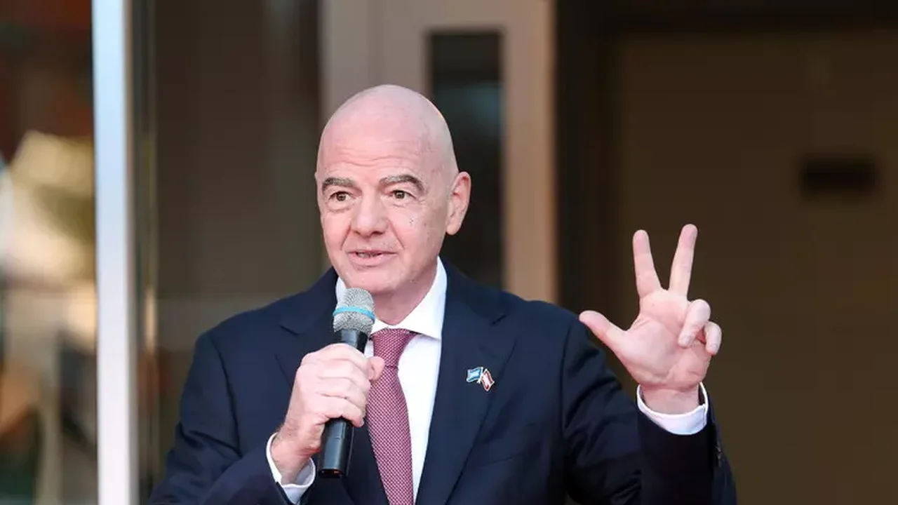 Infantino propõe repasse milionário a federações em meio a pressões na Fifa