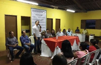 Presidente da Desenvolve conhece associação do povoado Riachão  